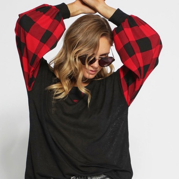 Black and Red Plaid Checkered Top - Picture 2 of 4